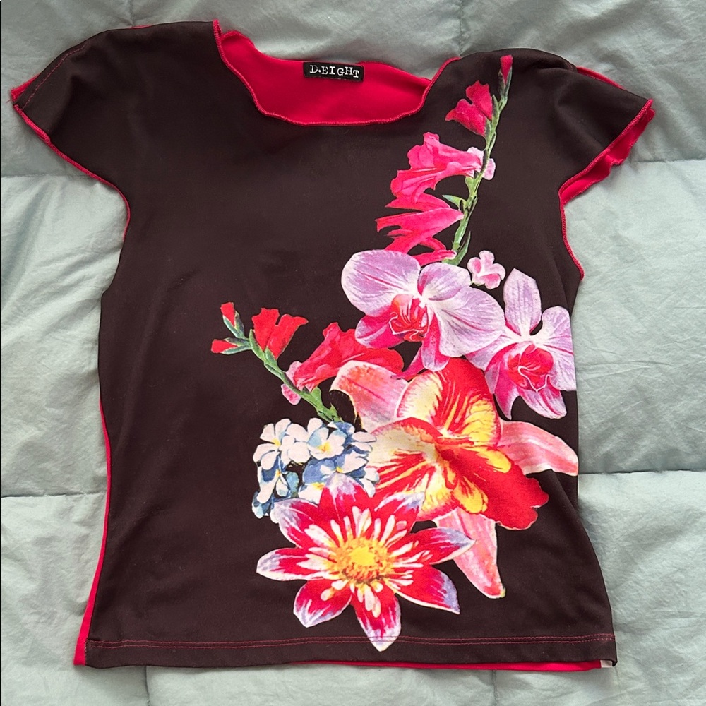 Vintage D.EIGHT top - Photorealistic floral design
